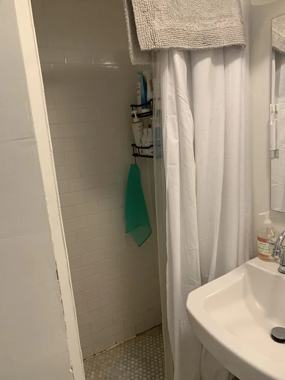 2 bed, 1 bath apartment for rent at 155 Salem St Unit 3, North End — photo 9 of 10