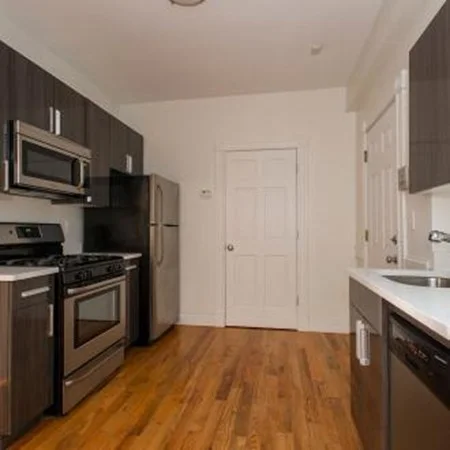 2 bed, 1 bath apartment for rent at 155 Salem St Unit 3, North End