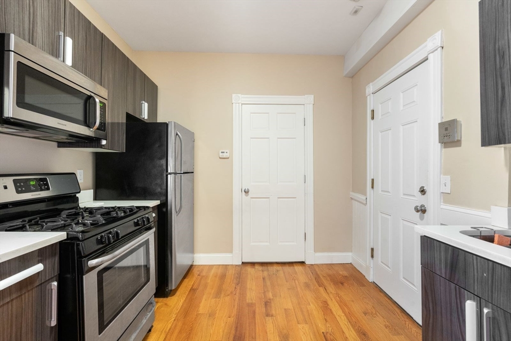 2 bed, 1 bath apartment for rent at 155 Salem St Unit 4, North End — photo 4 of 16