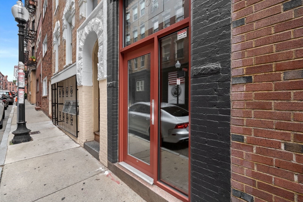 2 bed, 1 bath apartment for rent at 155 Salem St Unit 4, North End — photo 15 of 16