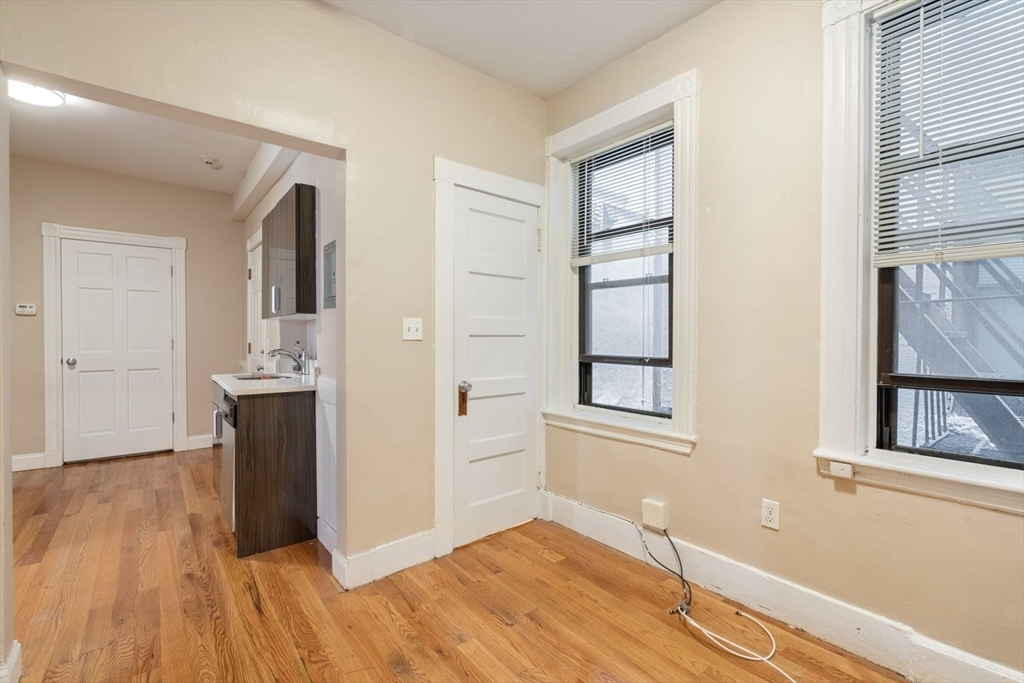 2 bed, 1 bath apartment for rent at 155 Salem St Unit 4, North End — photo 7 of 16