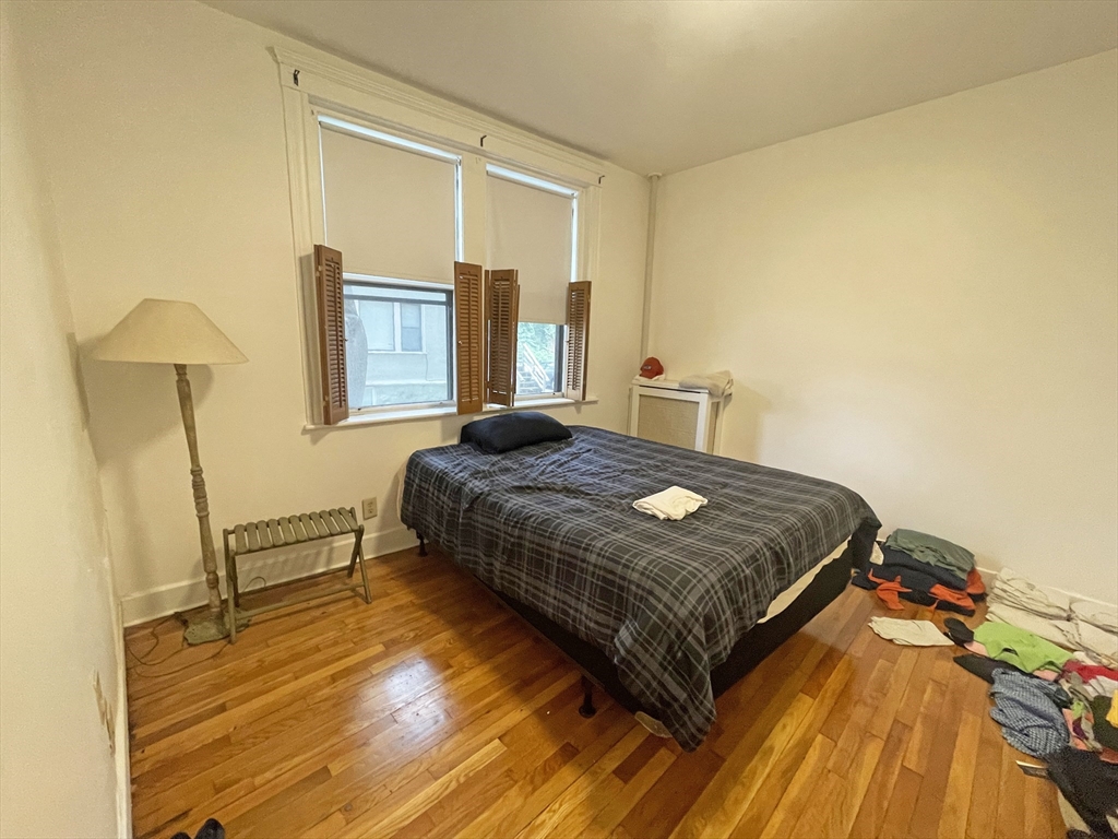 1 bed, 1 bath apartment for rent at 155 Strathmore Rd Unit 1-AA, Brighton — photo 5 of 7