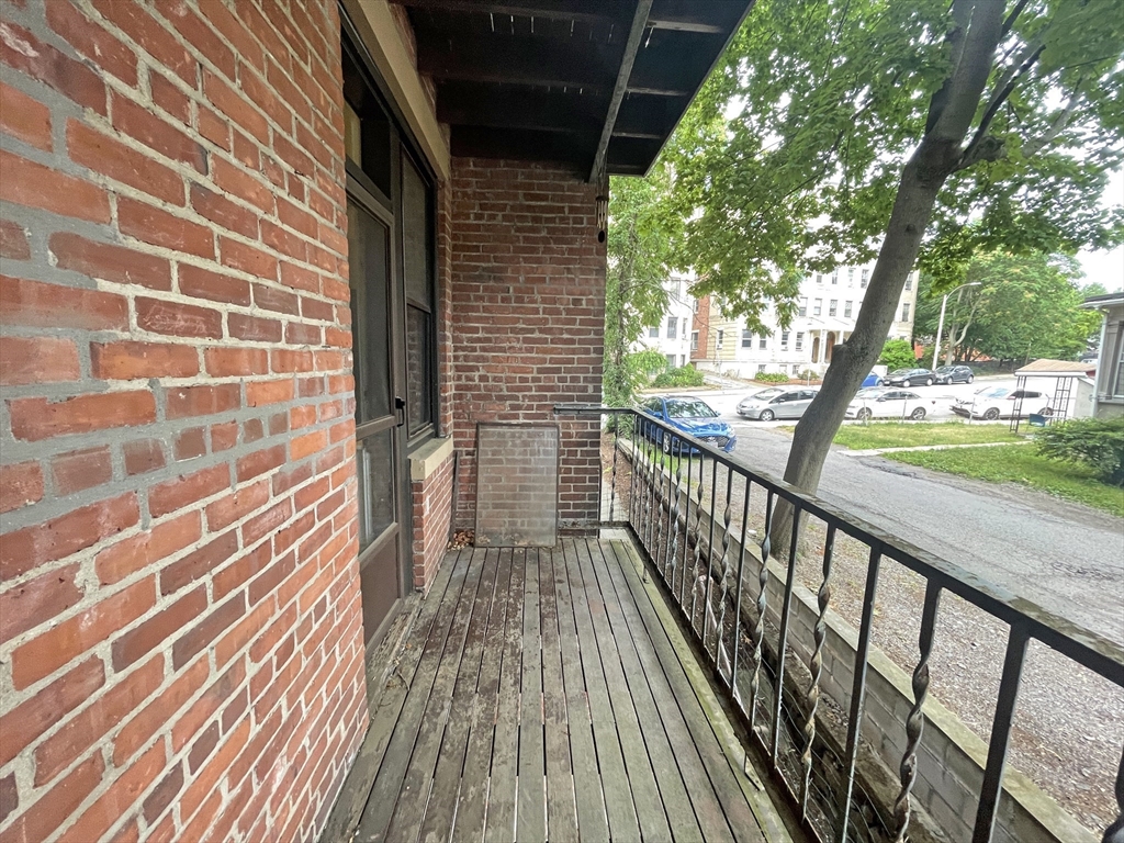 1 bed, 1 bath apartment for rent at 155 Strathmore Rd Unit 1-AA, Brighton — photo 6 of 7