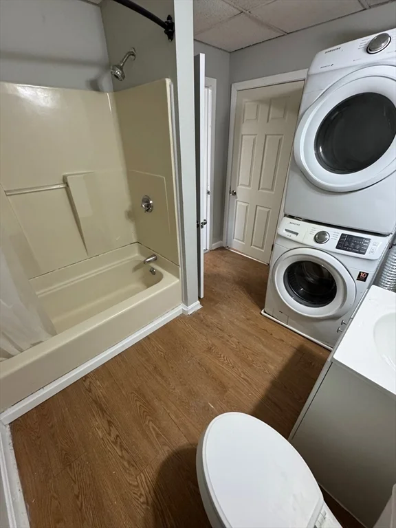3 bed, 1 bath apartment for rent at 155 Summer St Unit 155, Lowell — photo 11 of 24