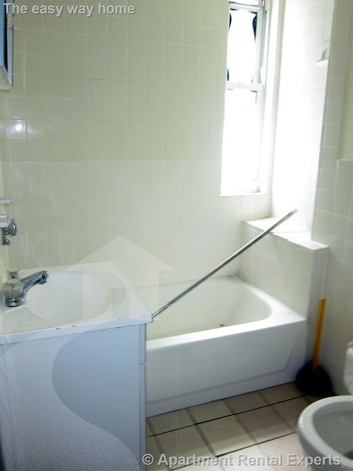 2 bed, 1 bath apartment for rent at 155 Summer St Unit 1B, Spring Hill — photo 8 of 9