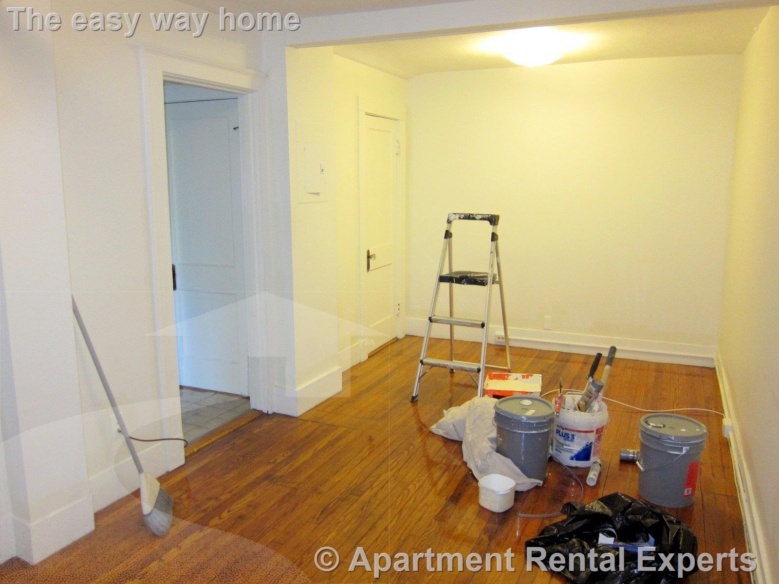 2 bed, 1 bath apartment for rent at 155 Summer St Unit 1B, Spring Hill — photo 2 of 9