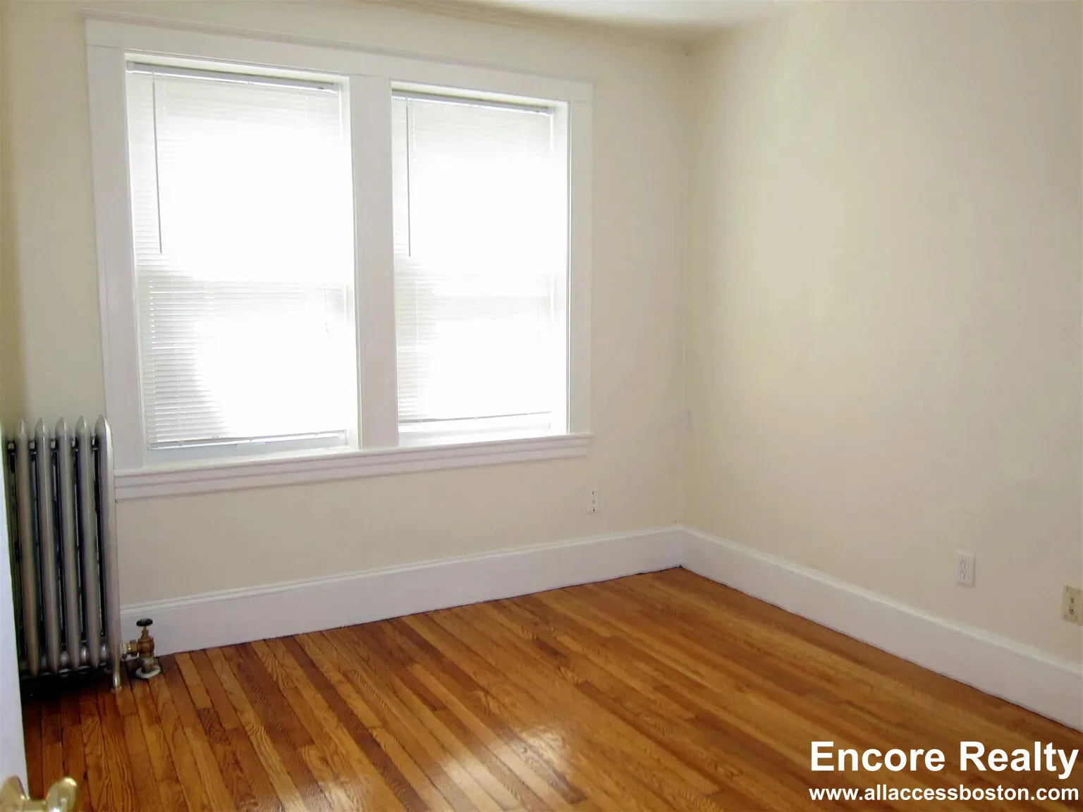 2 bed, 1 bath apartment for rent at 155 Summer St Unit 3FM, Spring Hill — photo 4 of 11