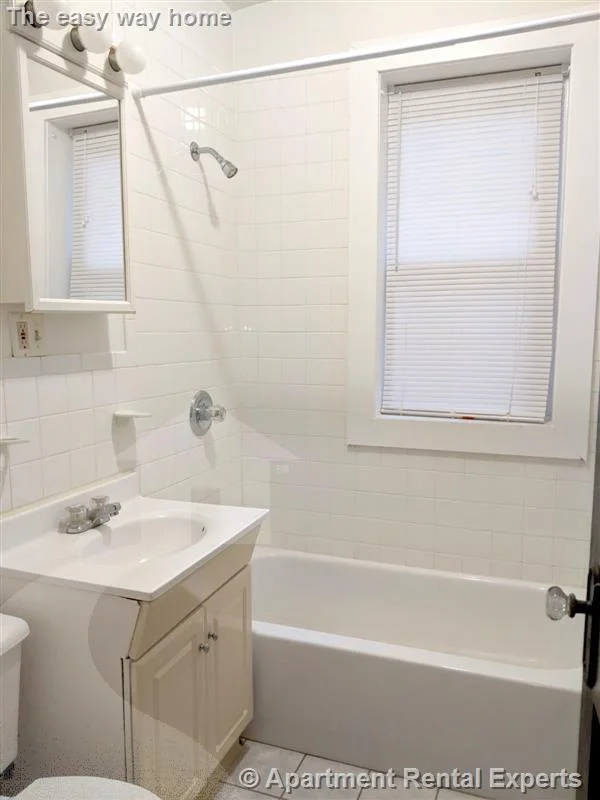Studio bed, 1 bath apartment for rent at 155 Summer St Unit 4F, Spring Hill — photo 3 of 5