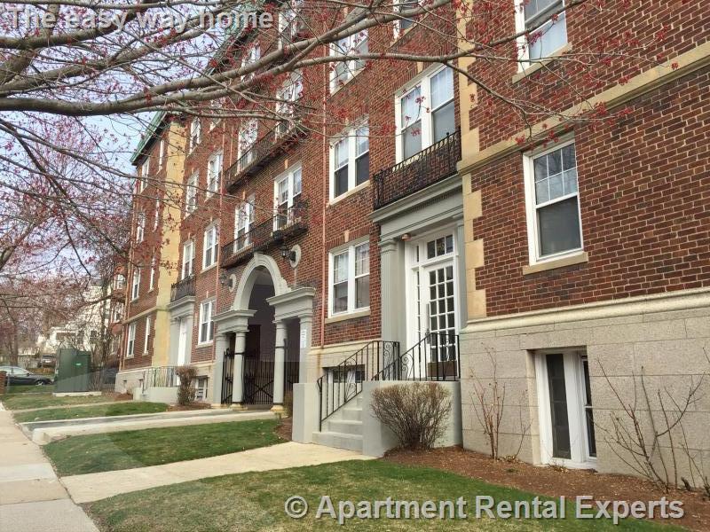 1 bed, 1 bath apartment for rent at 155 Summer St Unit 6R, Spring Hill — photo 1 of 5
