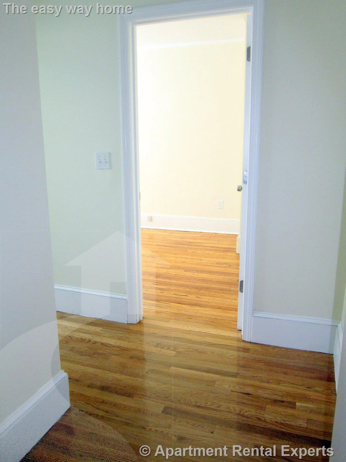 3 bed, 1 bath apartment for rent at 155 Summer St Unit 9F, Spring Hill — photo 6 of 9