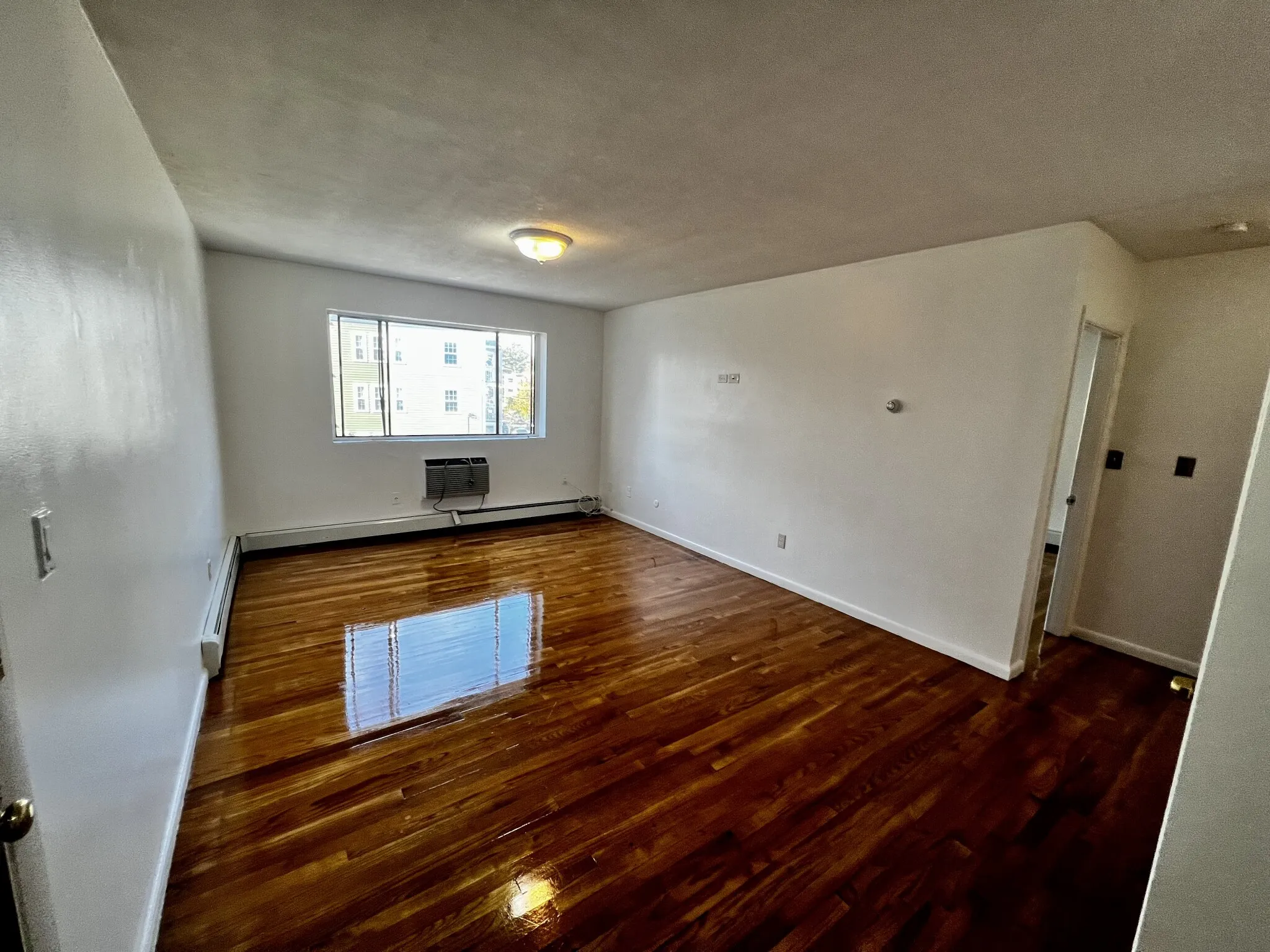 2 bed, 1 bath apartment for rent at 155 Williams St Unit 18, Jamaica Plain — photo 3 of 6