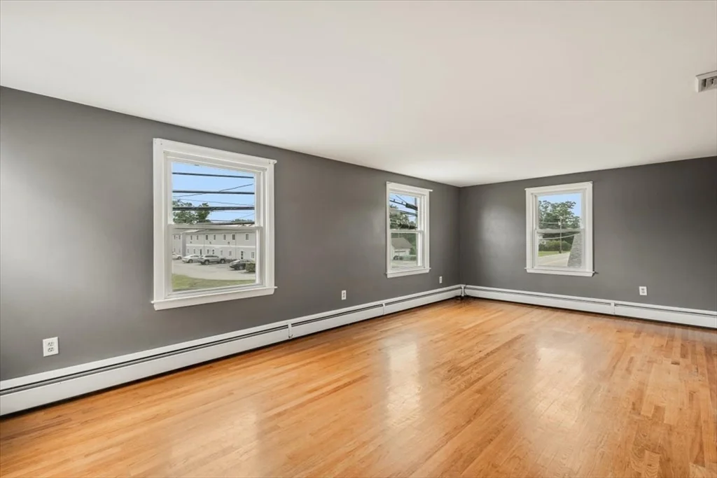 3 bed, 2 bath apartment for rent at 1550 Fall River Ave Unit 2, Seekonk — photo 10 of 10