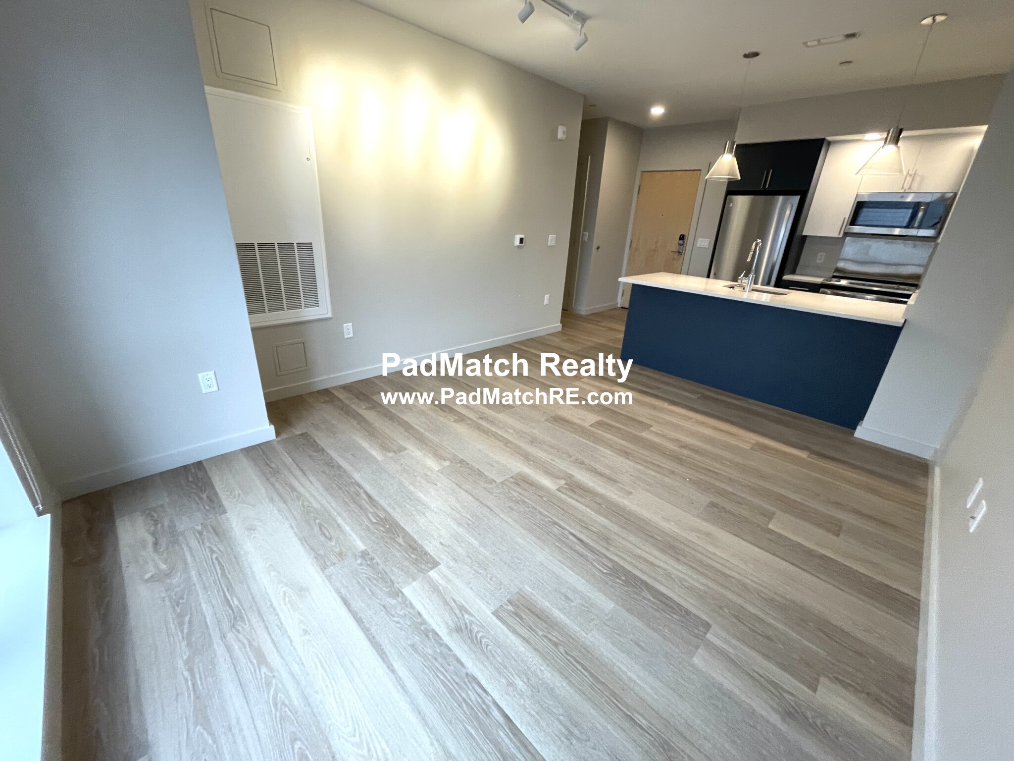 1 bed, 1 bath apartment for rent at 1550 Soldiers Field Rd Unit 6200, Brighton — photo 2 of 24