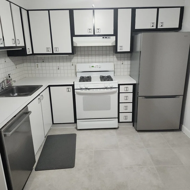 2 bed, 2 bath apartment for rent at 1550 Worcester Rd Unit 402, Framingham — photo 7 of 13