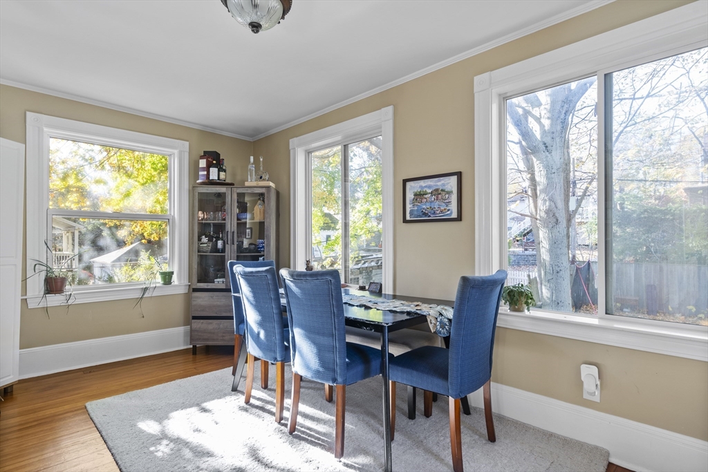 3 bed, 1 bath apartment for rent at 1551 Centre St Unit 2, West Roxbury — photo 3 of 19