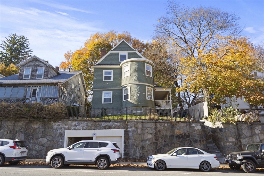 3 bed, 1 bath apartment for rent at 1551 Centre St Unit 2, West Roxbury — photo 18 of 19