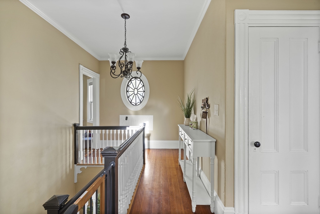 3 bed, 1 bath apartment for rent at 1551 Centre St Unit 2, West Roxbury — photo 15 of 19