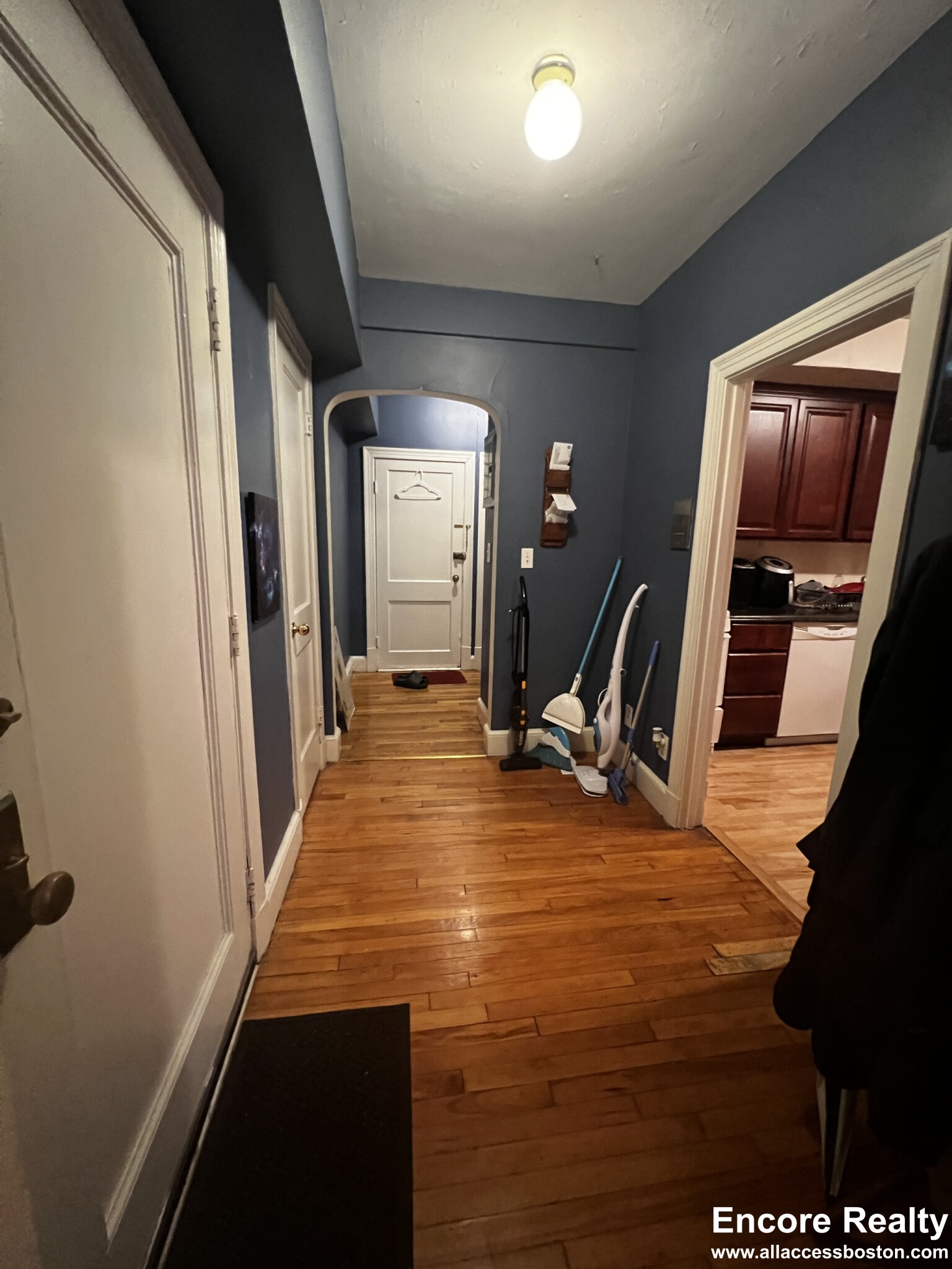 1 bed, 1 bath apartment for rent at 1555 Beacon St Unit 1B, Brookline — photo 29 of 35