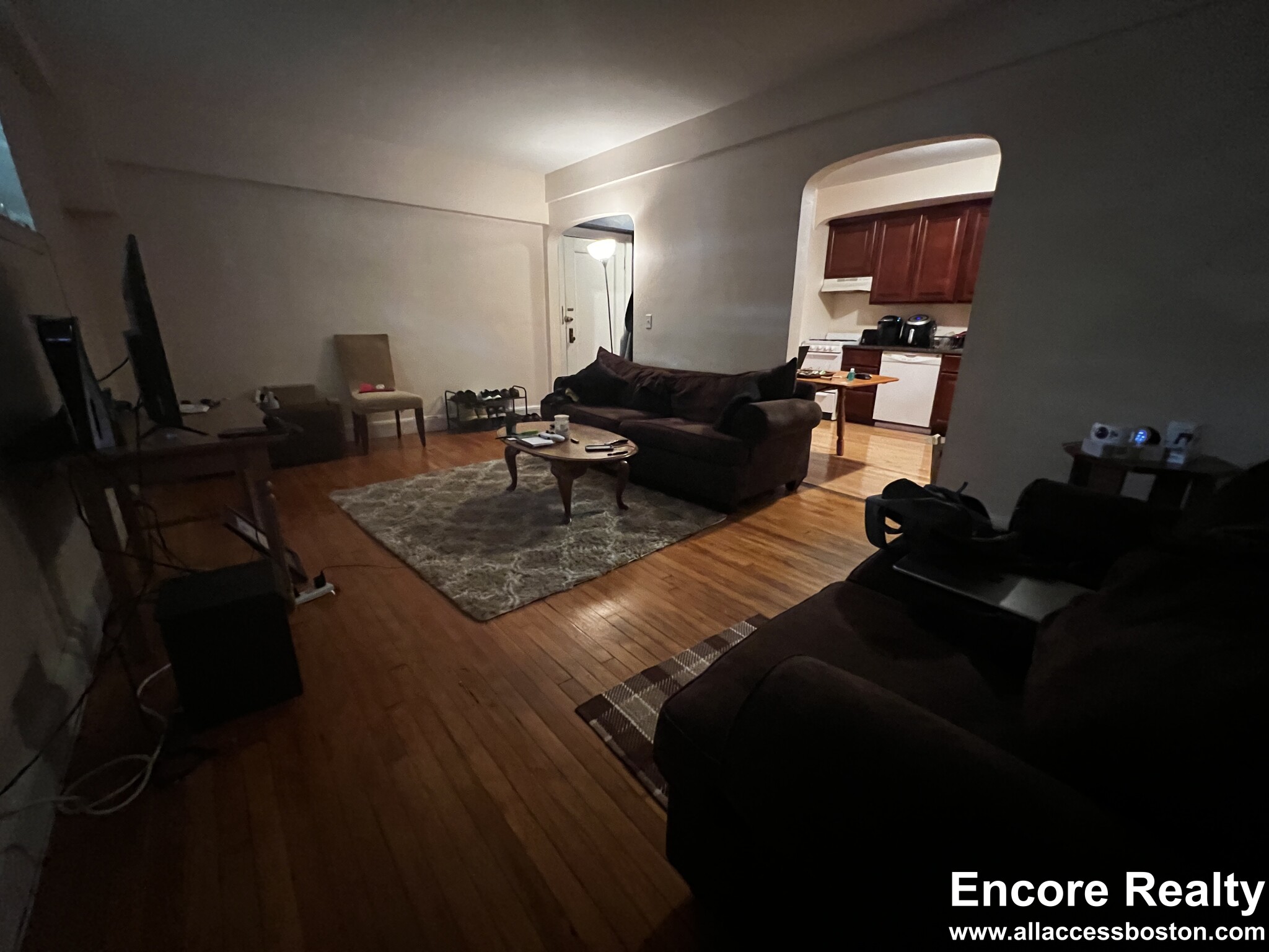 1 bed, 1 bath apartment for rent at 1555 Beacon St Unit 1B, Brookline — photo 18 of 35
