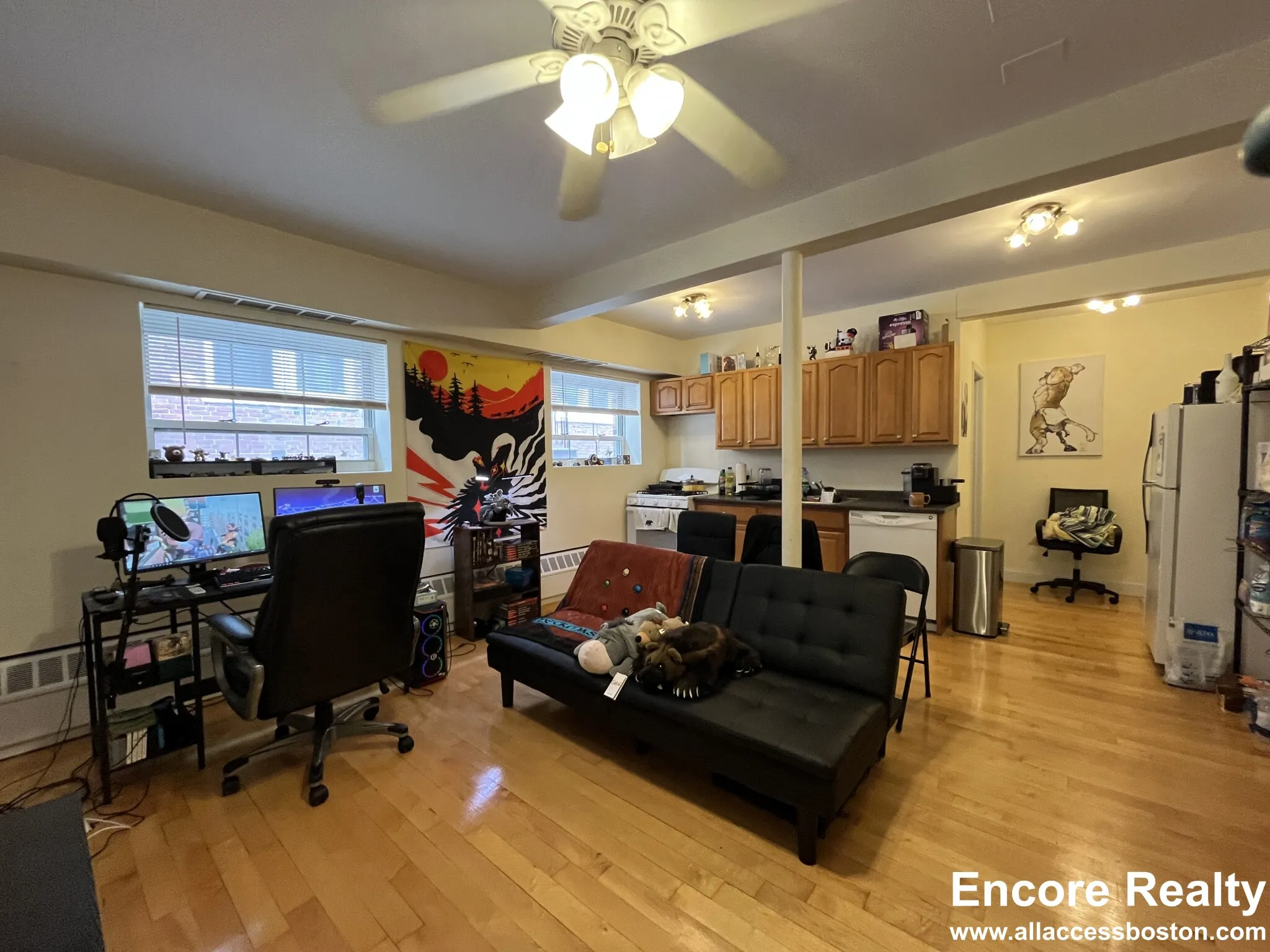 1 bed, 1 bath apartment for rent at 1555 Beacon St Unit 2, Brighton