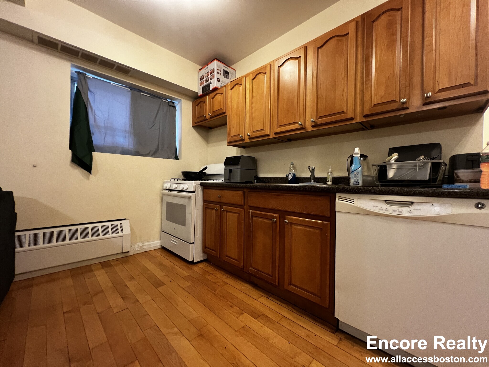 1 bed, 1 bath apartment for rent at 1555 Beacon St Unit 2B, Brookline — photo 16 of 41