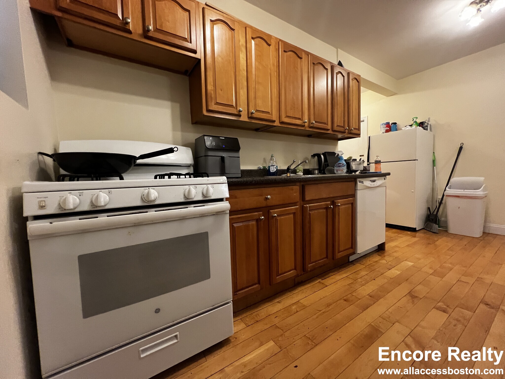 1 bed, 1 bath apartment for rent at 1555 Beacon St Unit 2B, Brookline — photo 21 of 41