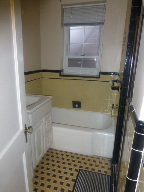 2 bed, 1 bath apartment for rent at 1555 Beacon St Unit 8, Brookline — photo 14 of 17