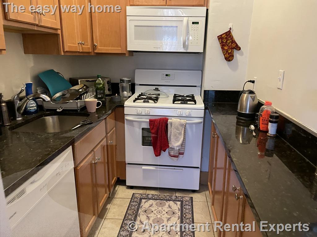 1 bed, 1 bath apartment for rent at 1558 Massachusetts Ave Unit 31, Harvard Square — photo 8 of 19