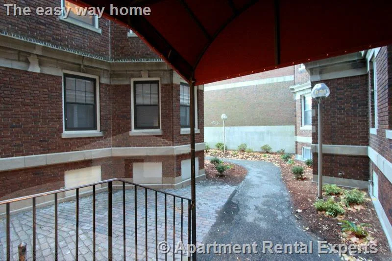 3 bed, 1 bath apartment for rent at 1558 Massachusetts Ave Unit 57, Harvard Square — photo 10 of 14