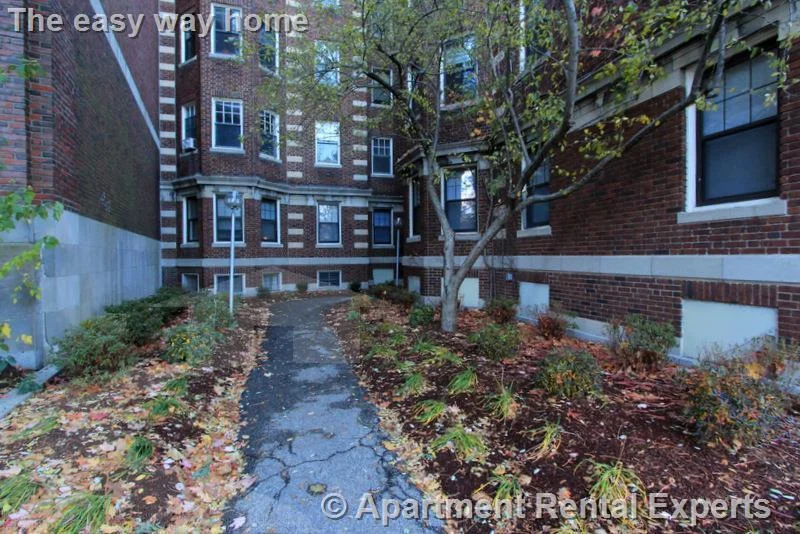 3 bed, 1 bath apartment for rent at 1558 Massachusetts Ave Unit 57, Harvard Square — photo 11 of 14