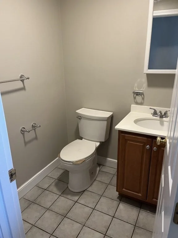 3 bed, 1 bath apartment for rent at 1559 Main St Unit 1, Weymouth — photo 6 of 12