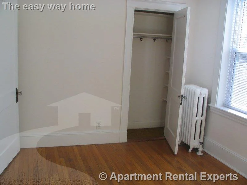 1 bed, 1 bath apartment for rent at 156-158 Summer St Unit 214, Spring Hill — photo 3 of 4