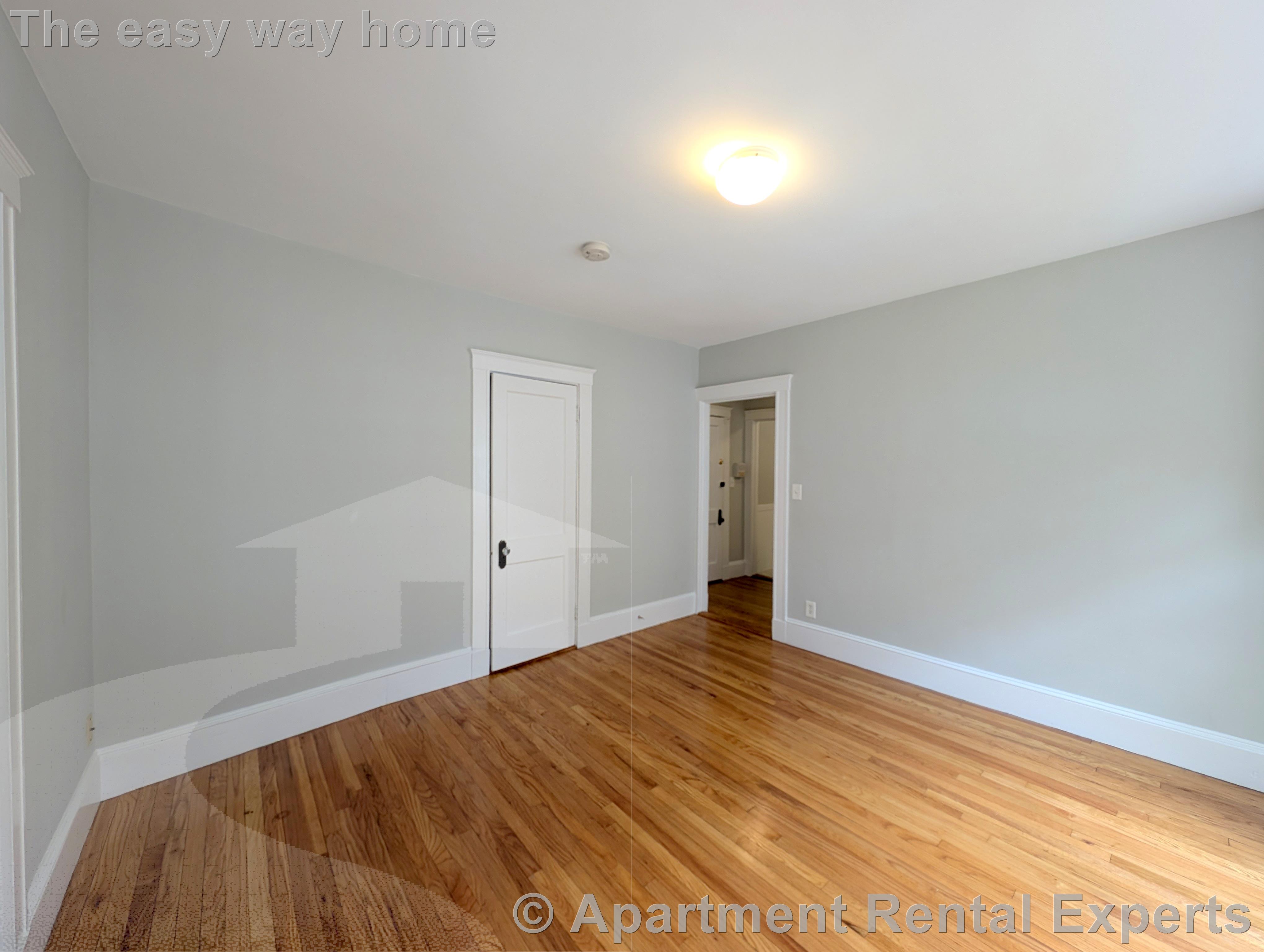 1 bed, 1 bath apartment for rent at 156-158 Summer St Unit 304, Spring Hill — photo 2 of 8