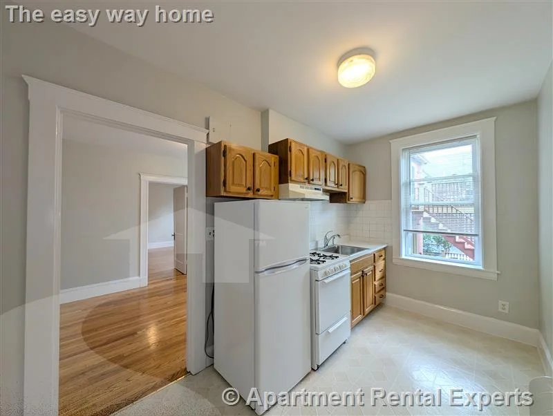 1 bed, 1 bath apartment for rent at 156-158 Summer St Unit 310, Spring Hill — photo 4 of 11