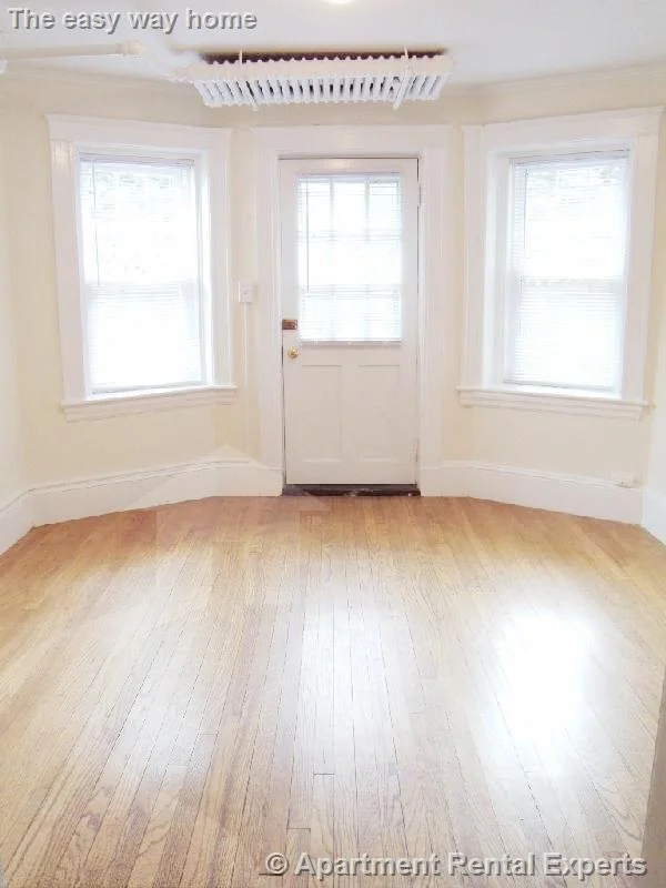 2 bed, 1 bath apartment for rent at 156-158 Summer St Unit B3, Spring Hill — photo 6 of 8