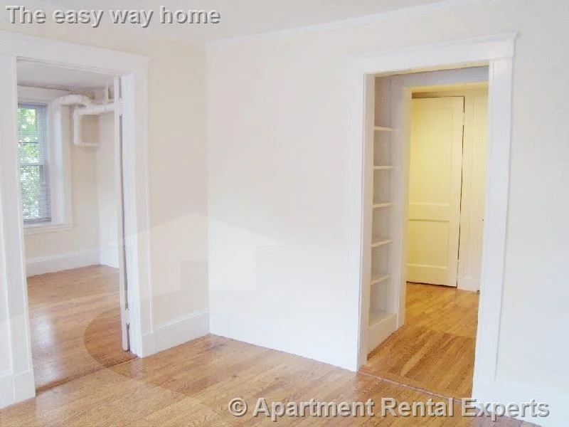 2 bed, 1 bath apartment for rent at 156-158 Summer St Unit B3, Spring Hill — photo 2 of 8