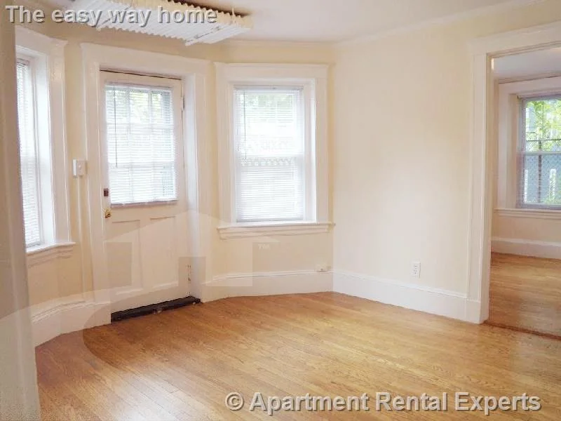 2 bed, 1 bath apartment for rent at 156-158 Summer St Unit B3, Spring Hill — photo 1 of 8