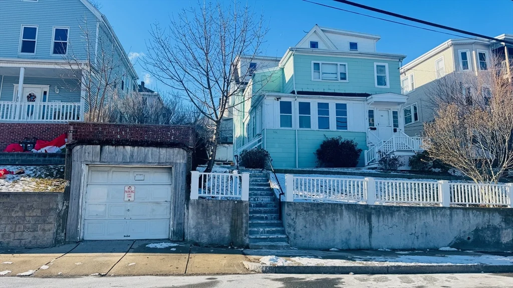 4 bed, 1 bath apartment for rent at 156 Campbell Ave Unit 1, Revere — photo 1 of 3