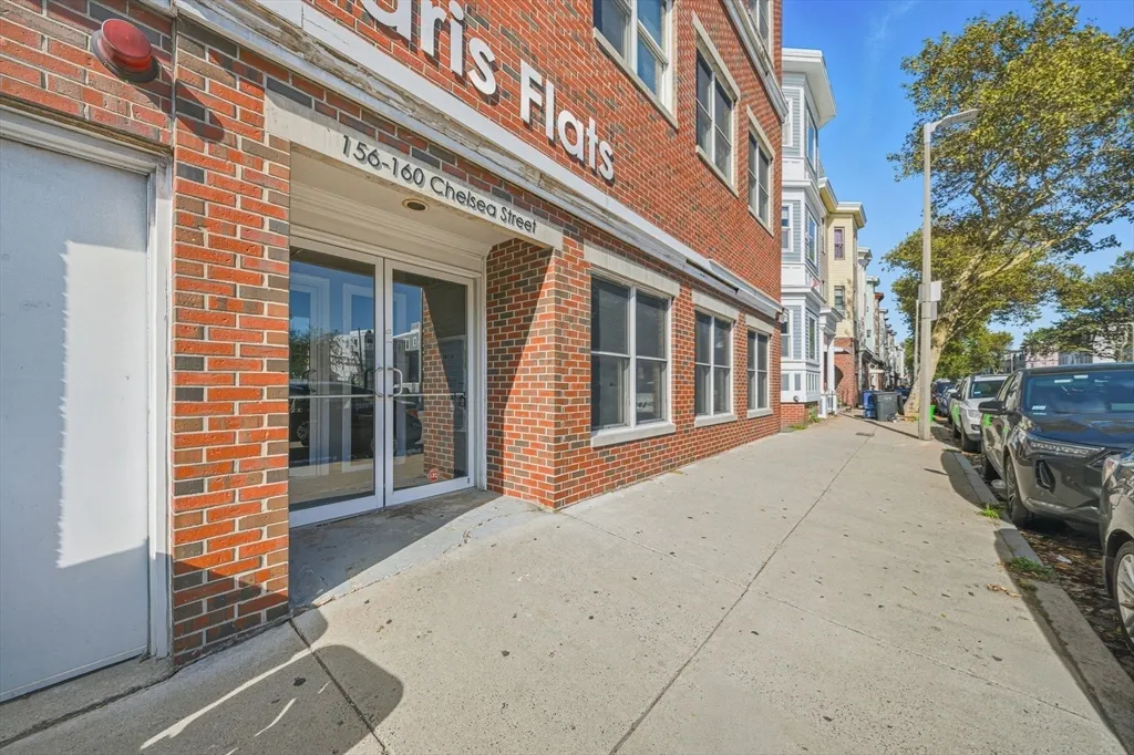 2 bed, 1 bath apartment for rent at 156 Chelsea St Unit 103, East Boston — photo 24 of 27
