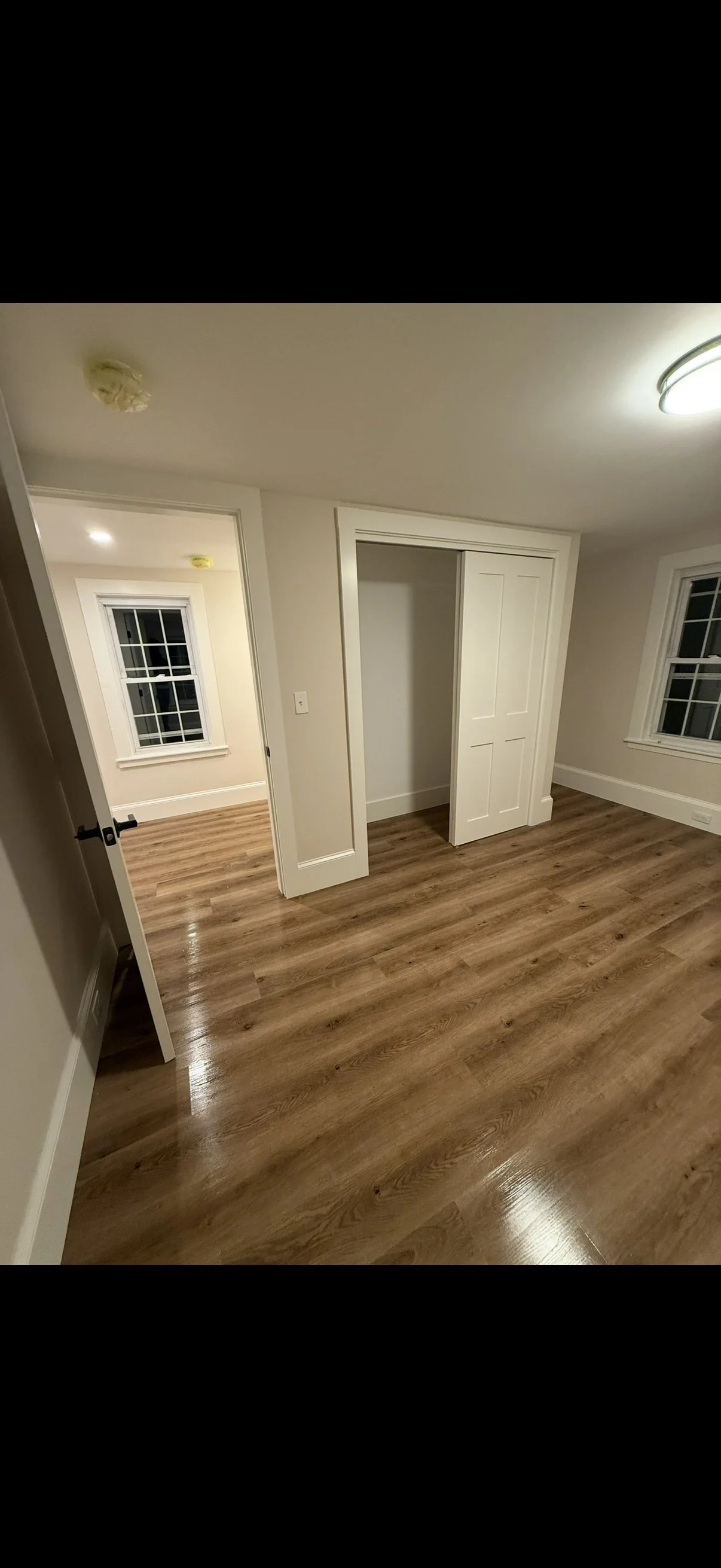 2 bed, 1 bath apartment for rent at 156 Elm Unit 2, Amesbury — photo 4 of 11