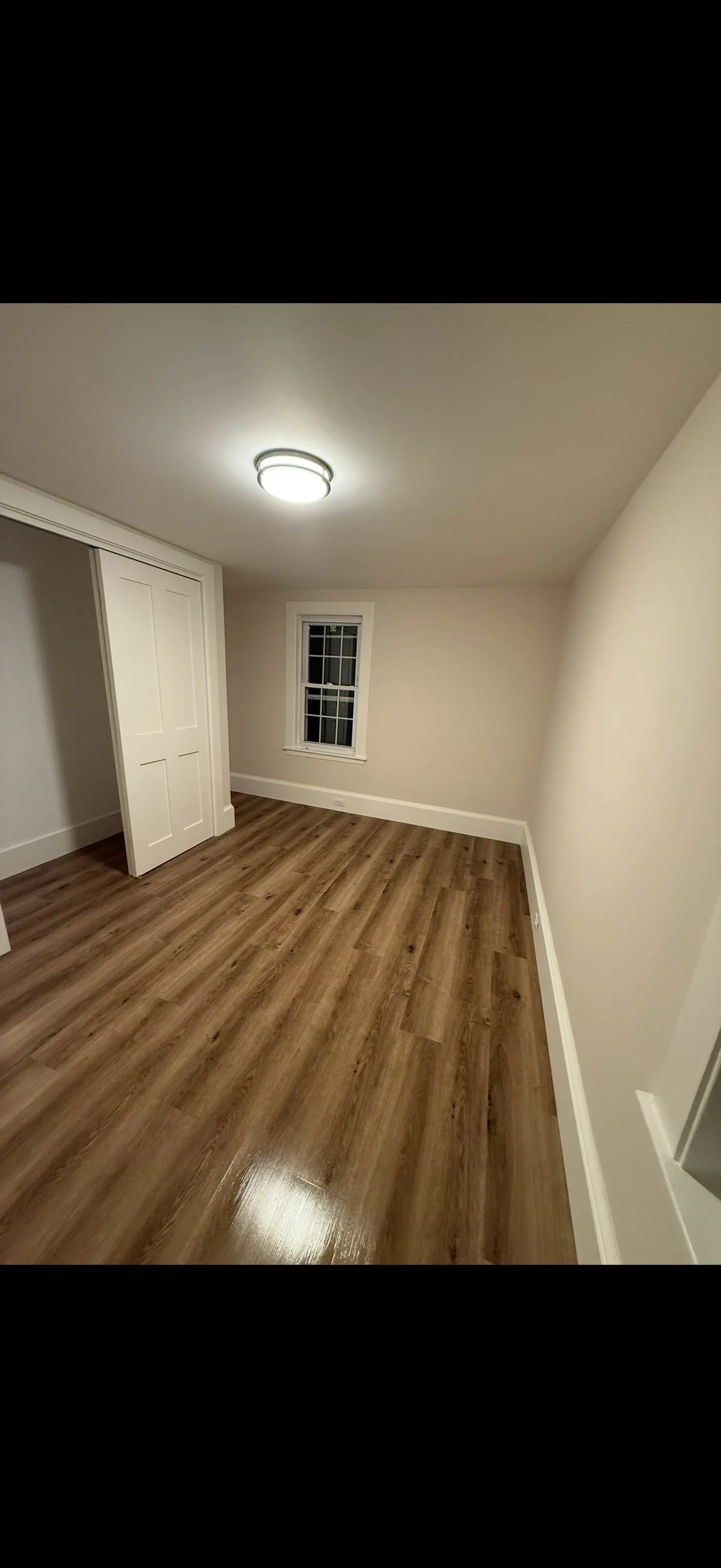2 bed, 1 bath apartment for rent at 156 Elm Unit 2, Amesbury — photo 3 of 11