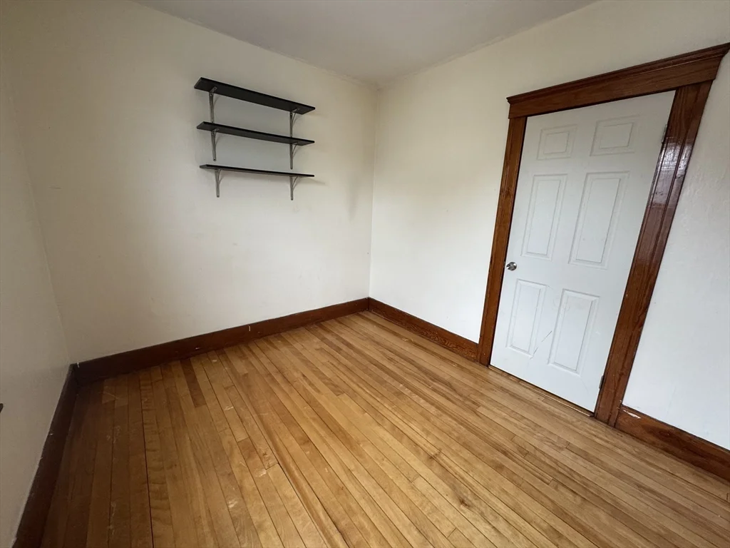 3 bed, 1 bath apartment for rent at 156 Fairmont Ave Unit 2, Worcester — photo 15 of 18