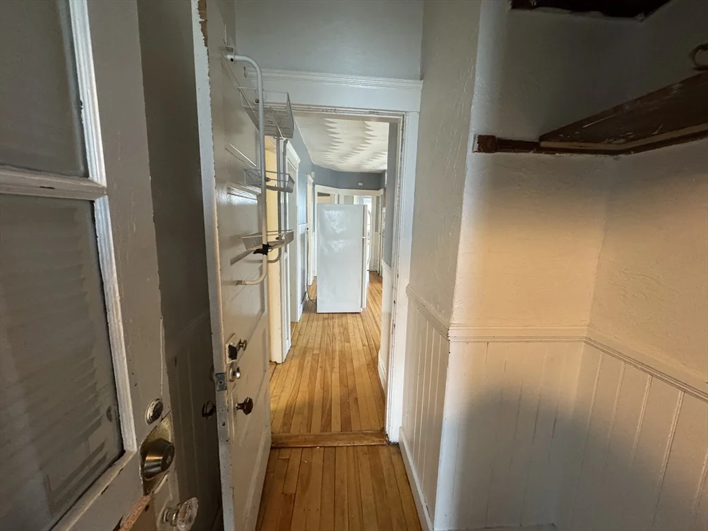3 bed, 1 bath apartment for rent at 156 Fairmont Ave Unit 2, Worcester — photo 11 of 18