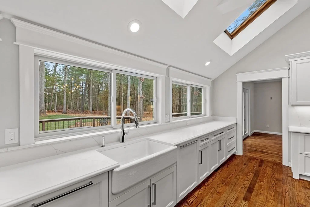 4 bed, 4+ bath apartment for rent at 156 Farm St Unit 156, Dover — photo 10 of 41