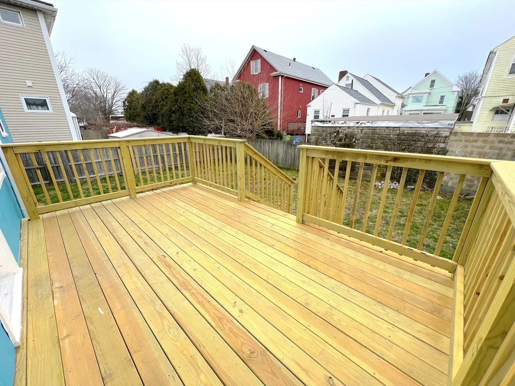 3 bed, 1 bath apartment for rent at 156 Grinnell Unit 2, New Bedford — photo 9 of 11