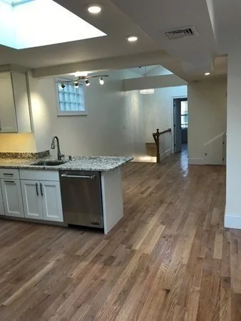 4 bed, 2 bath apartment for rent at 156 Hampshire St Unit 2, Cambridgeport — photo 10 of 24