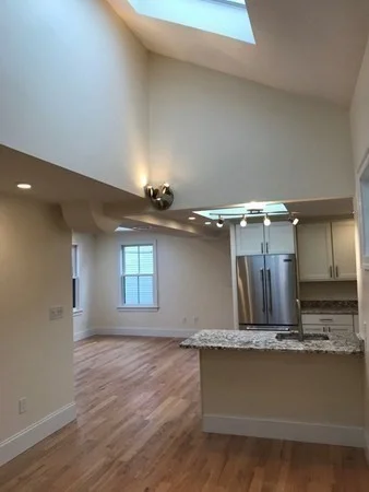 4 bed, 2 bath apartment for rent at 156 Hampshire St Unit 2, Cambridgeport — photo 5 of 24