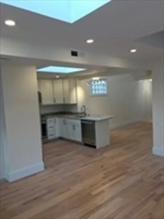 4 bed, 2 bath apartment for rent at 156 Hampshire St Unit 2, Cambridgeport — photo 11 of 24