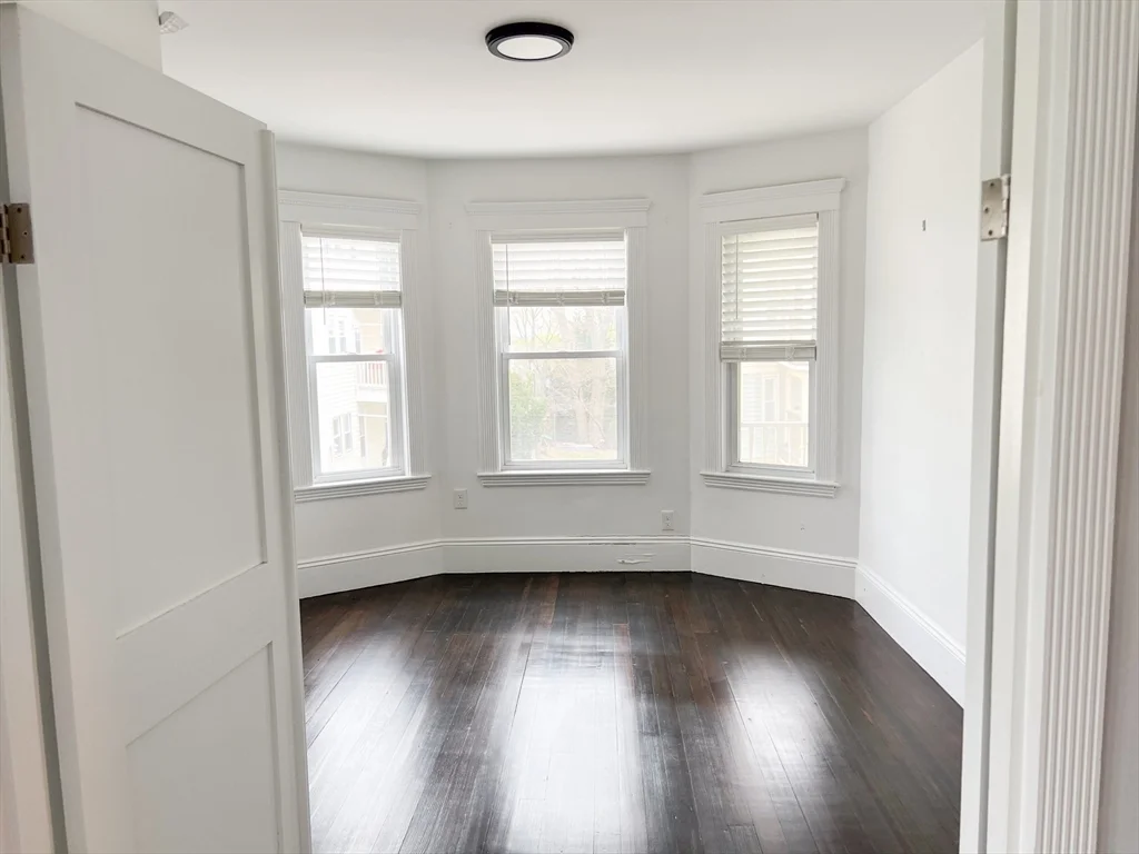 3 bed, 1 bath apartment for rent at 156 Homes Ave Unit 2, Dorchester — photo 12 of 20