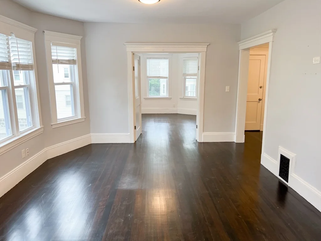3 bed, 1 bath apartment for rent at 156 Homes Ave Unit 2, Dorchester — photo 6 of 20